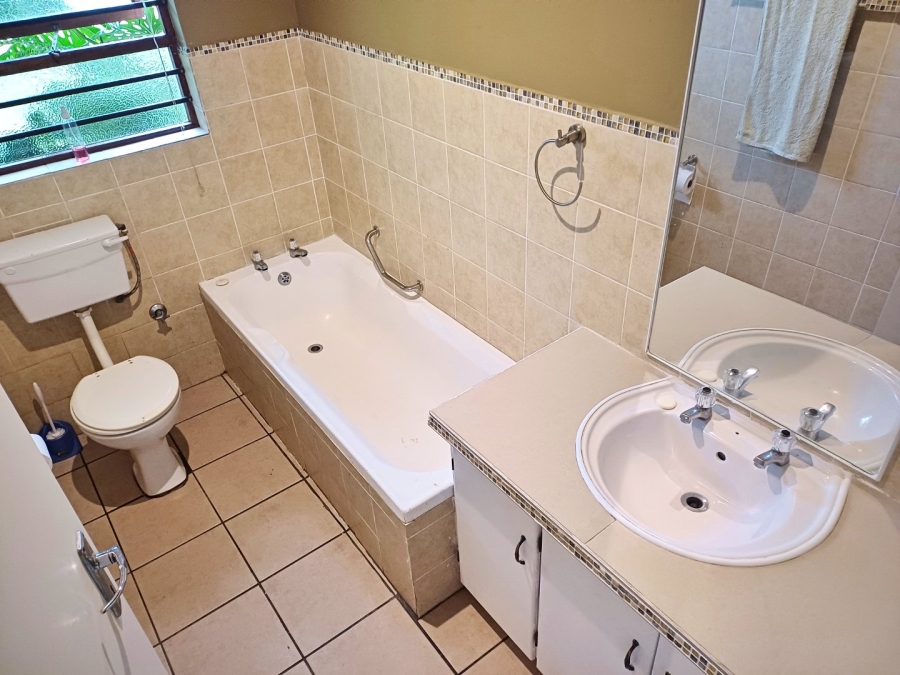 3 Bedroom Property for Sale in Denneoord Western Cape